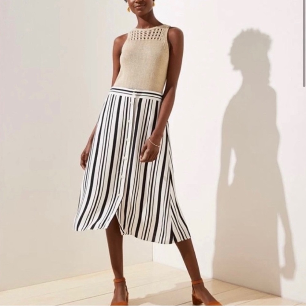 Ann Taylor LOFT Button Front black & white Striped Midi Skirt Size Small